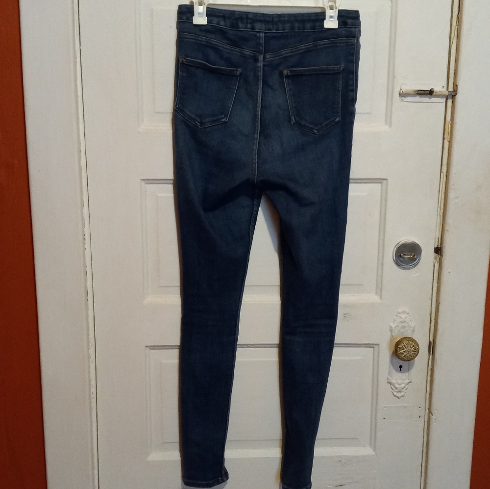 Jeans - Picture 2 of 4